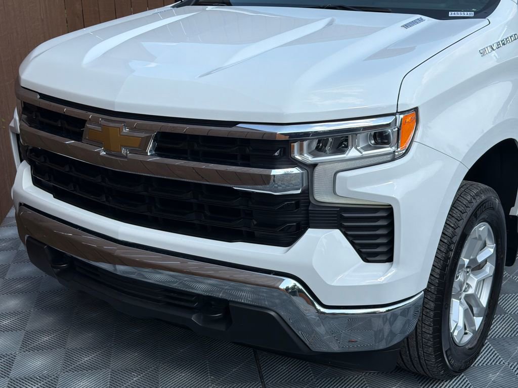 Used 2024 Chevrolet Silverado 1500 LT AWD/4WD image 21