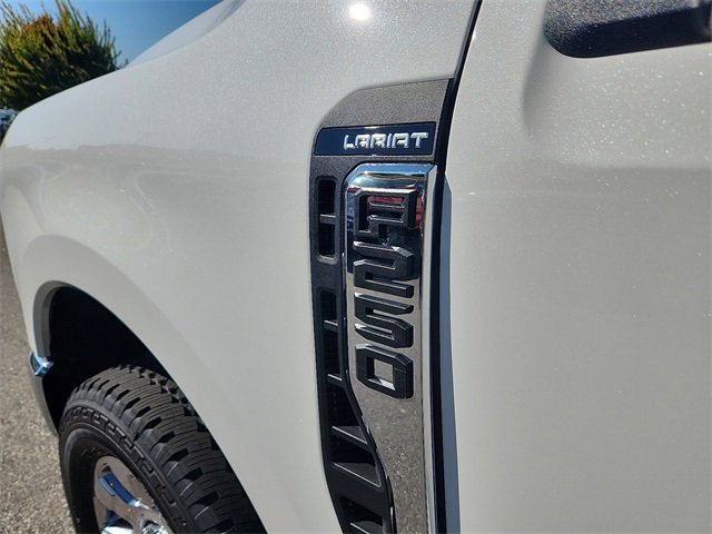 New 2026 Ford F250 Lariat w/ Lariat Ultimate Package image 10