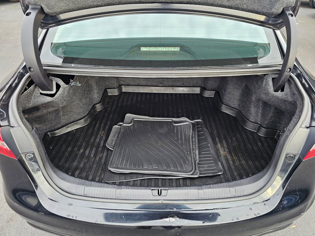 Used 2016 Toyota Avalon Limited image 12