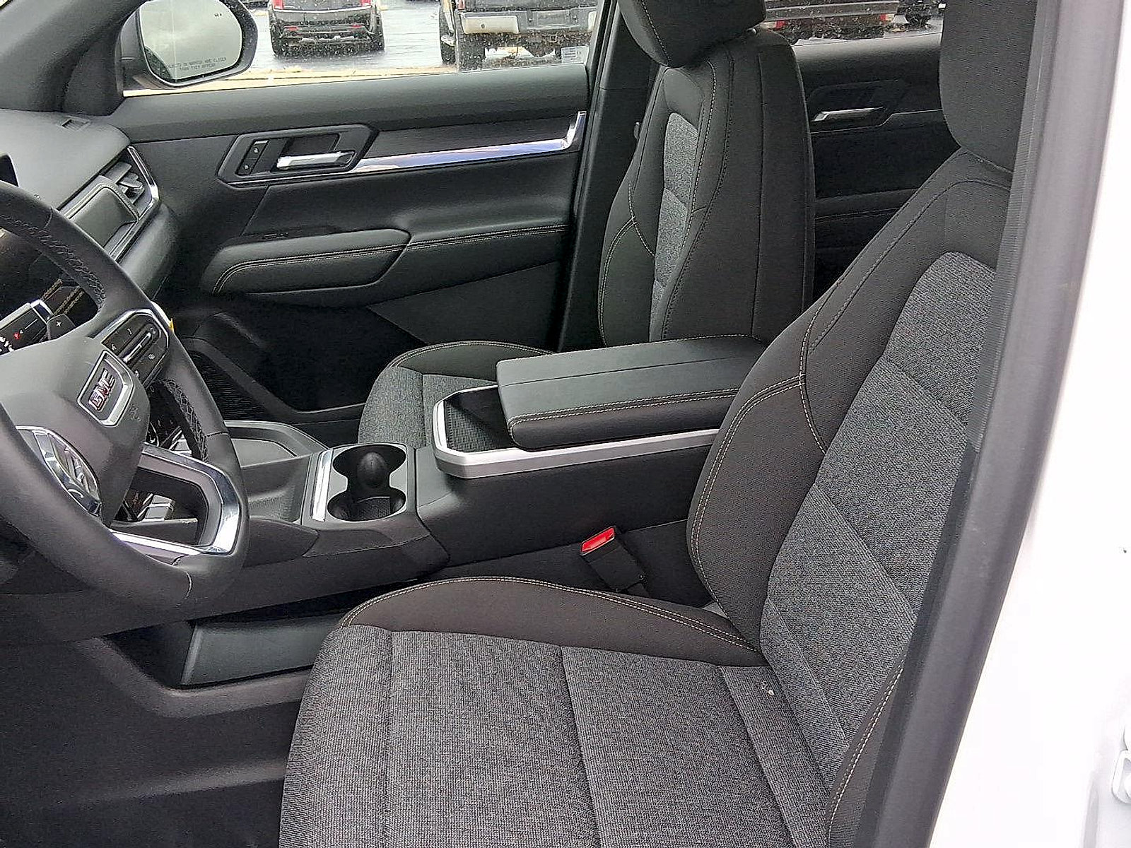 New 2026 GMC Terrain Elevation w/ Technology Package II AWD/4WD image 11