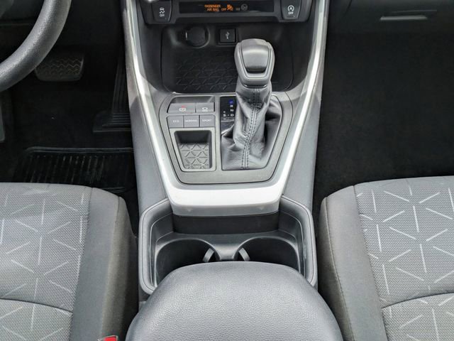 Used 2021 Toyota RAV4 XLE FWD image 20