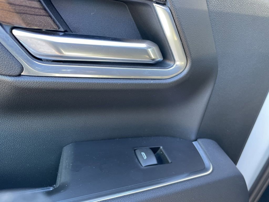 Used 2025 Chevrolet Silverado 1500 LT w/ All Star Edition Plus image 44