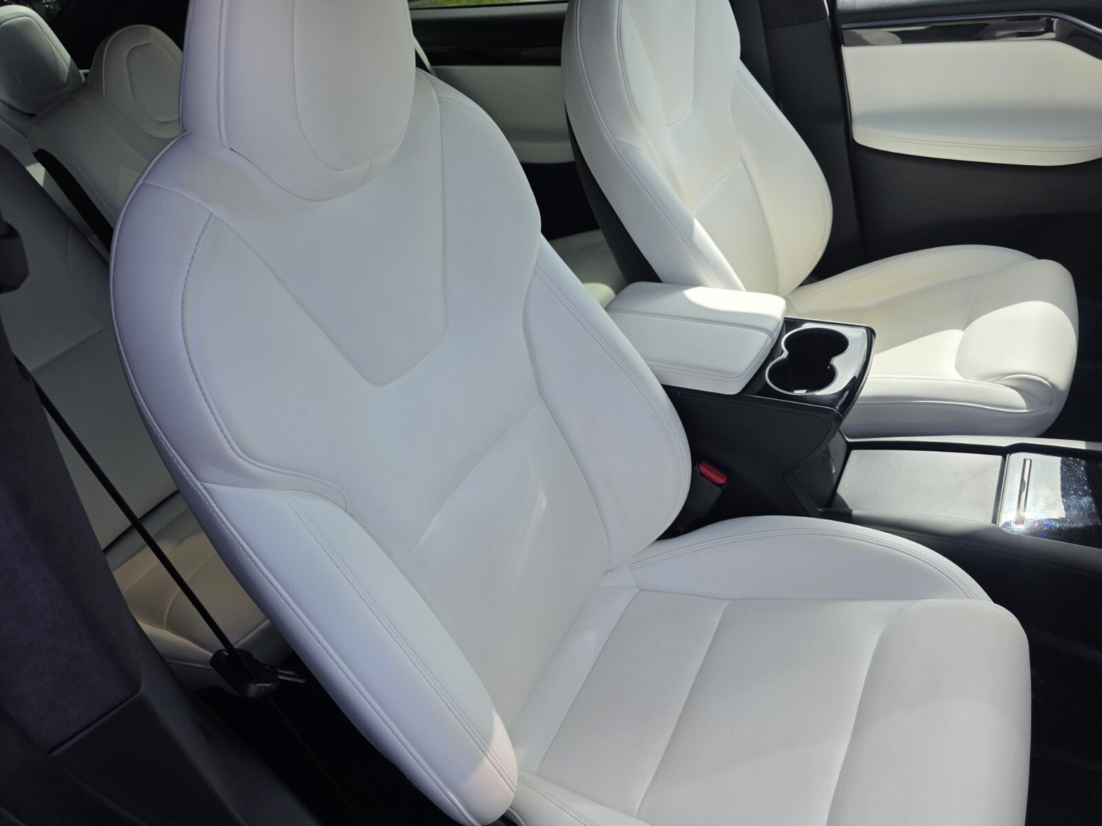 Used 2020 Tesla Model X Long Range AWD/4WD image 27