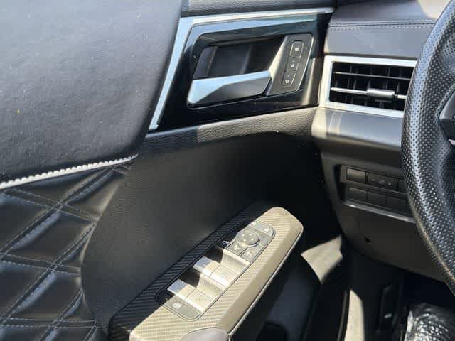 Used 2024 Mitsubishi Outlander SEL FWD image 15