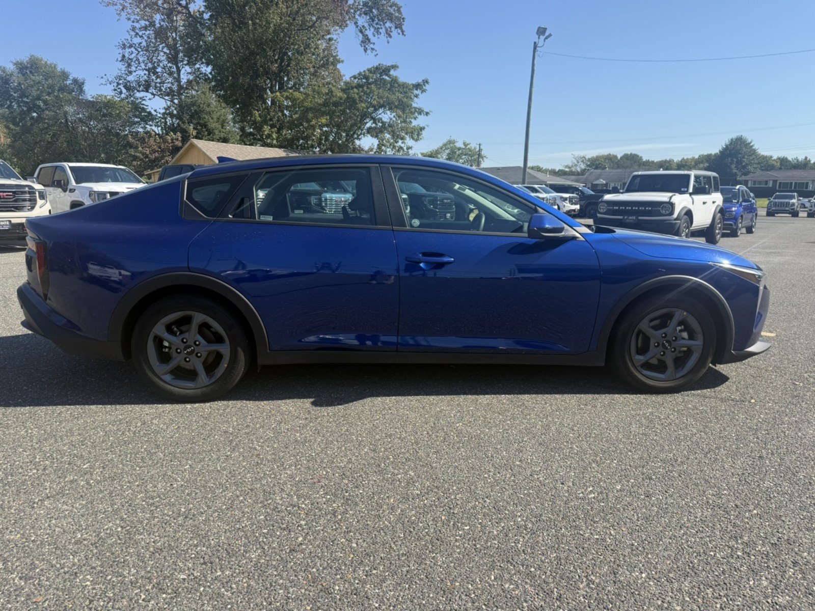 Used 2025 Kia K4 FWD image 2