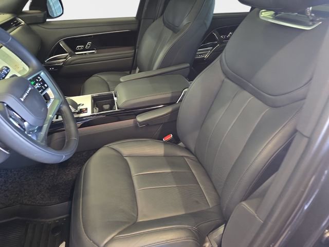 Certified 2025 Land Rover Range Rover Long Wheelbase Autobiography image 18