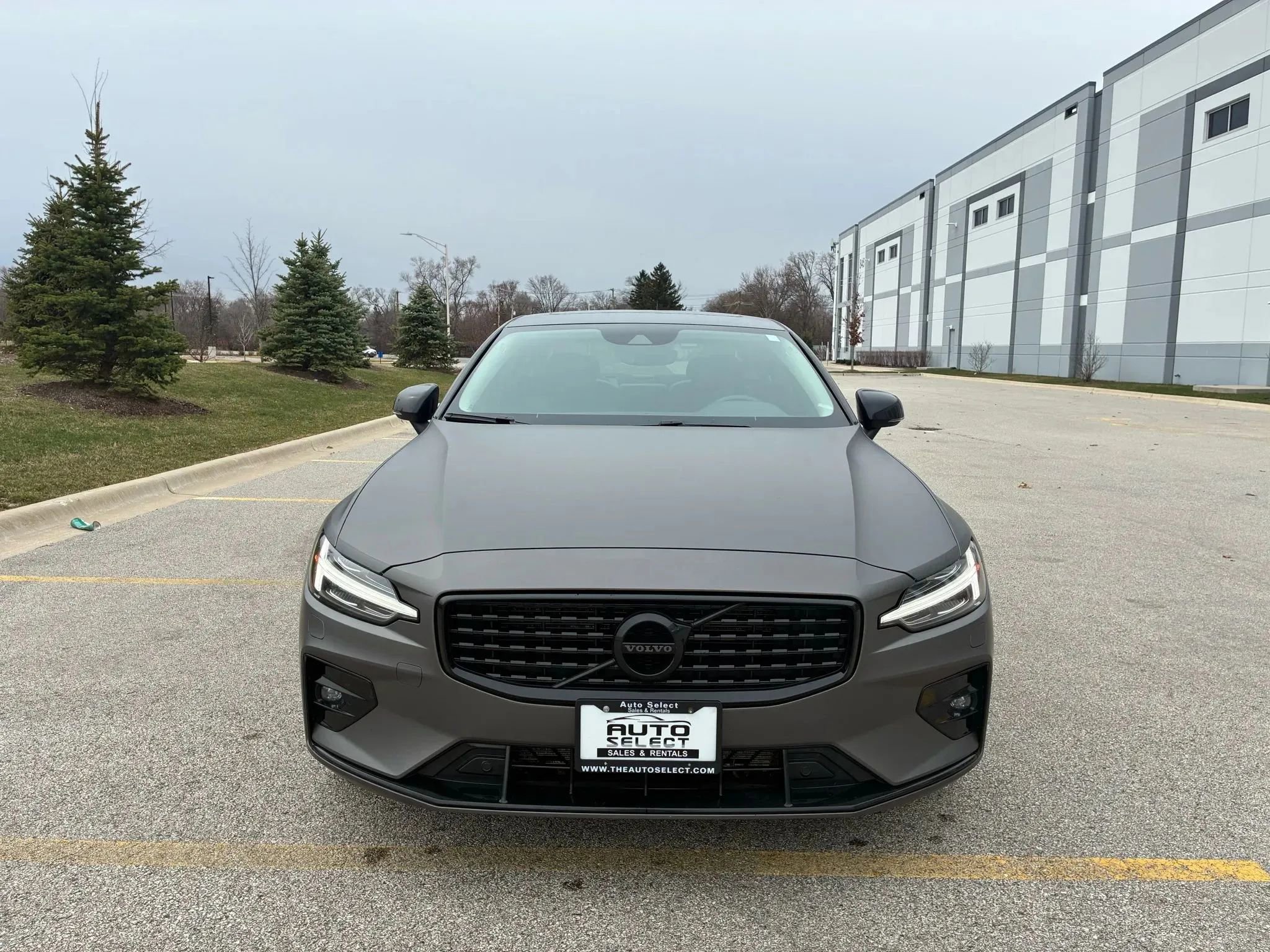 Used 2022 Volvo S60 B5 Inscription AWD/4WD image 2