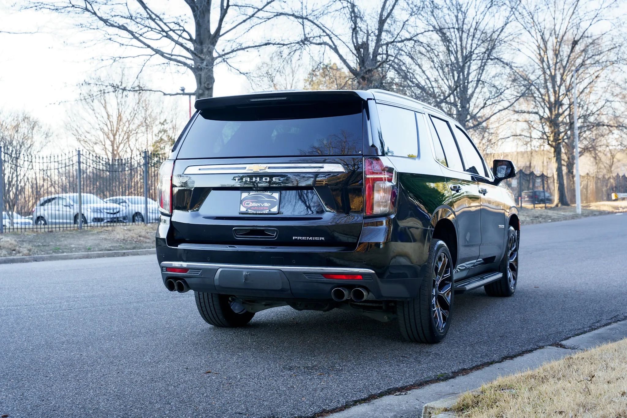 Used 2021 Chevrolet Tahoe Premier w/ Premium Package image 6