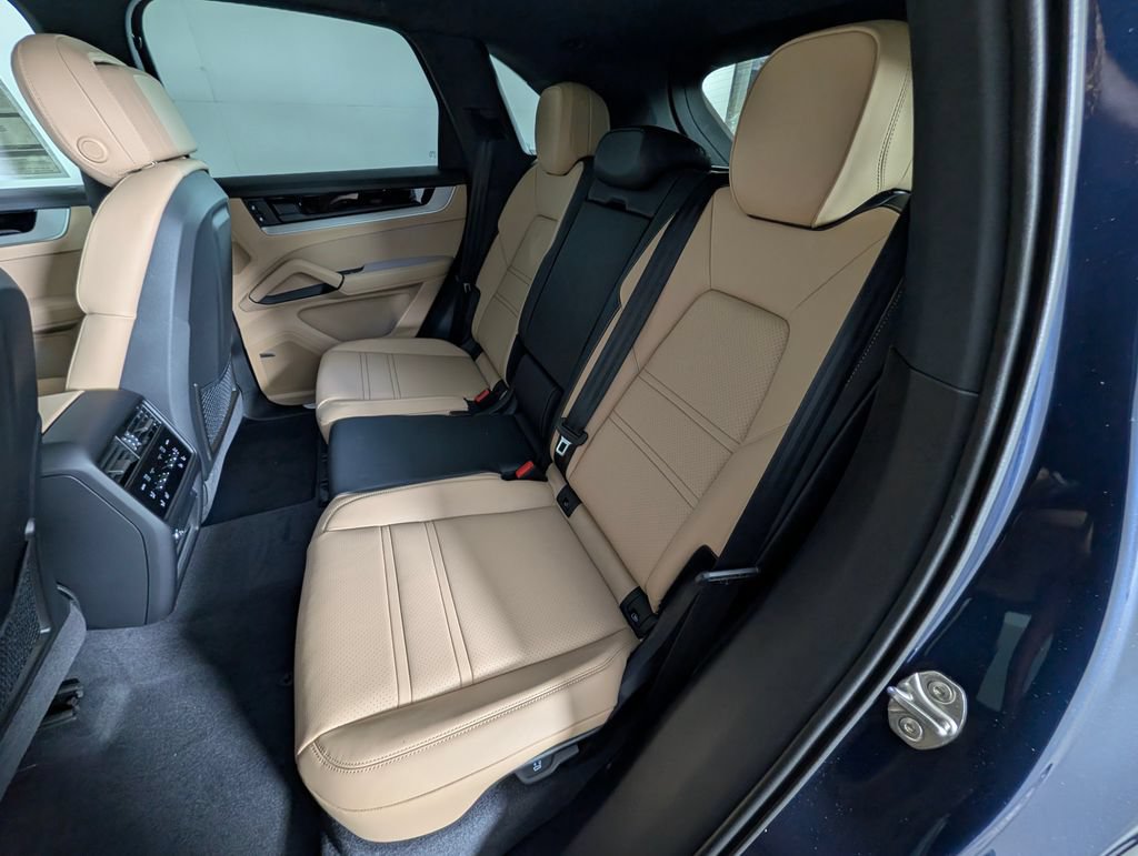 New 2026 Porsche Cayenne AWD/4WD image 24