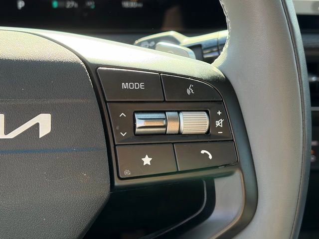 Used 2025 Kia EV6 Wind image 13