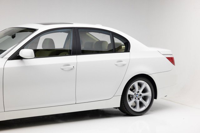 Used 2004 BMW 545i Sedan image 25