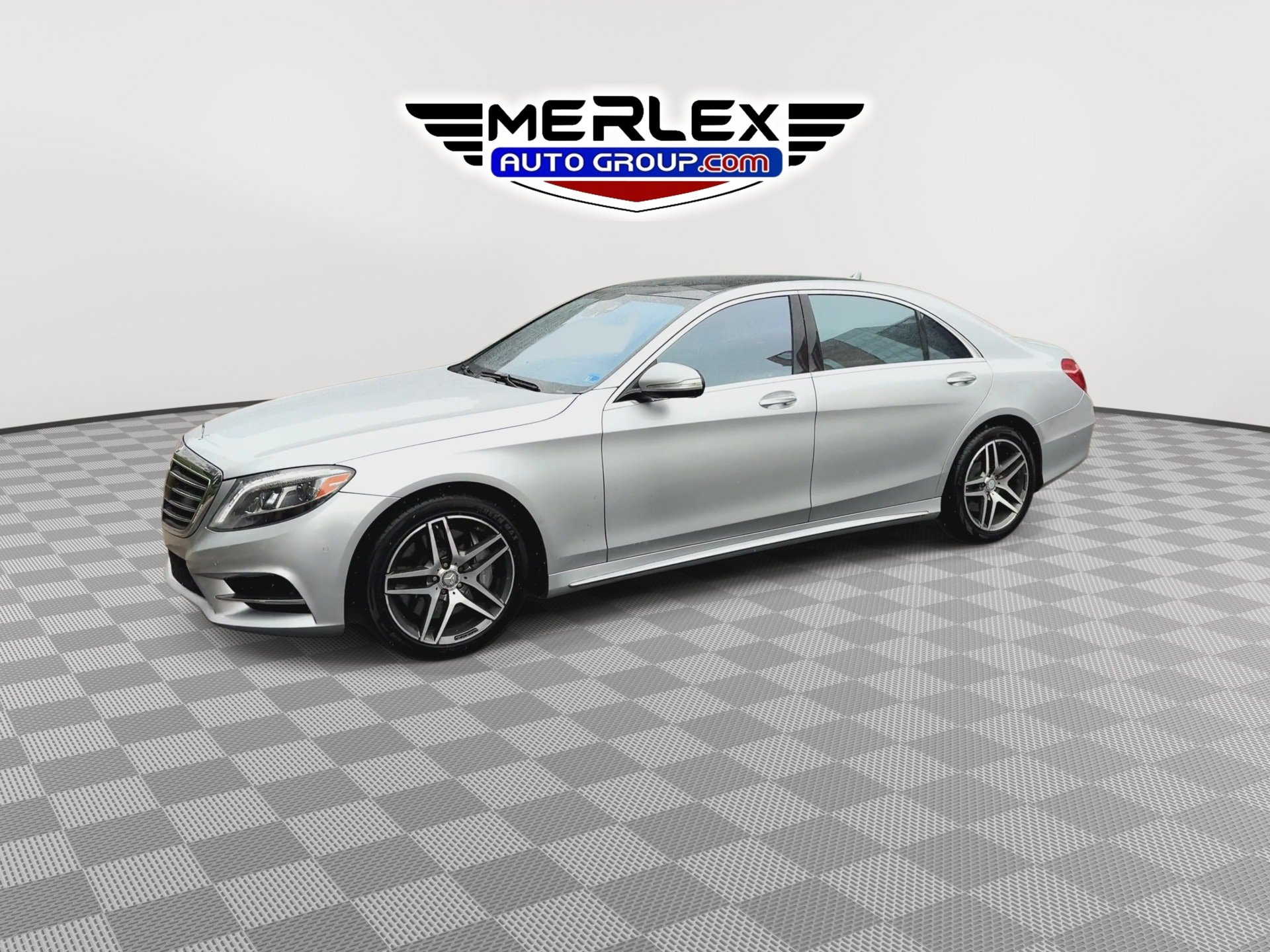 Used 2015 Mercedes-Benz S 550 4MATIC Sedan image 4