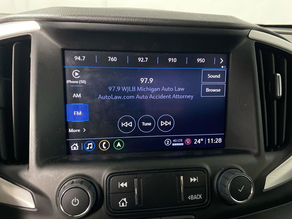 Used 2023 GMC Terrain SLE w/ Driver Convenience Package image 16