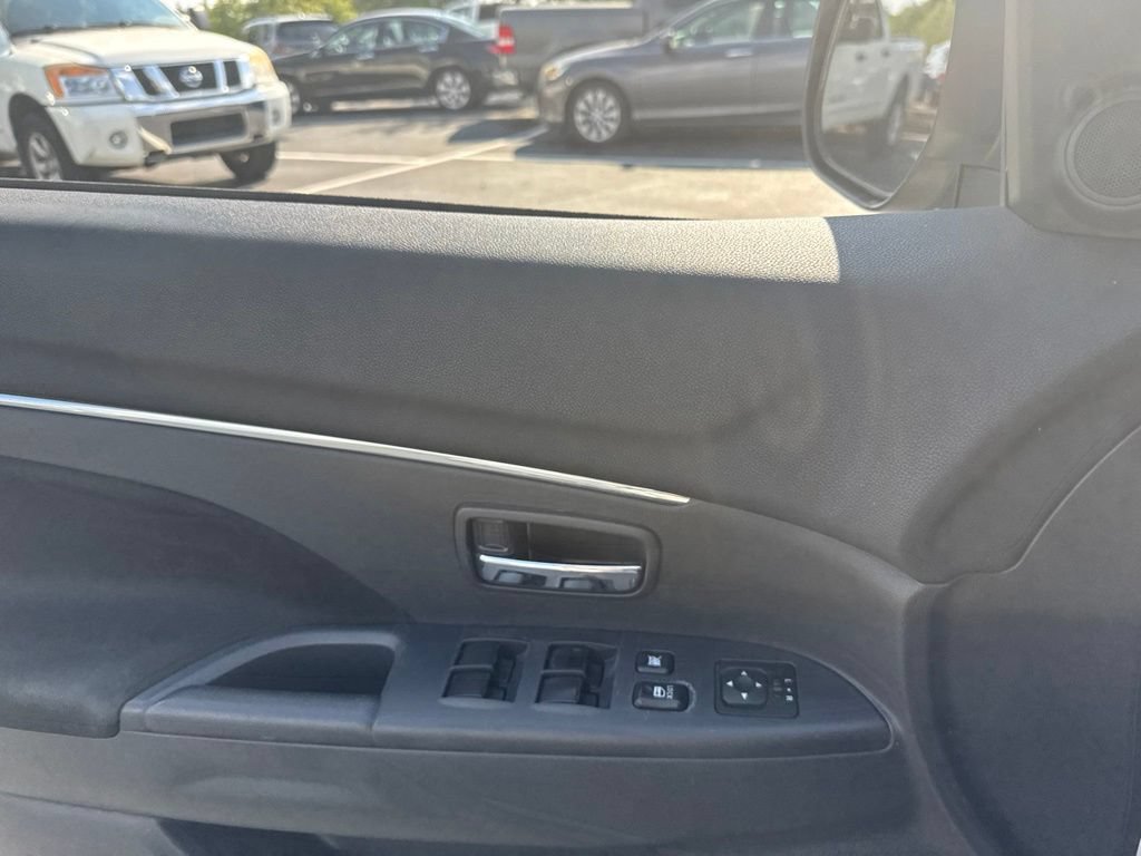 Used 2022 Mitsubishi Outlander Sport FWD image 13