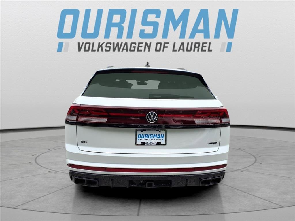New 2026 Volkswagen Atlas Cross Sport SEL R-Line image 4
