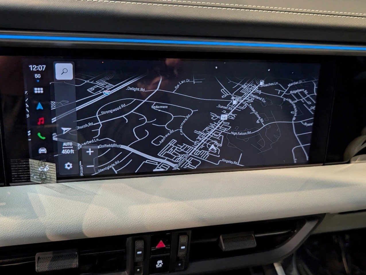 New 2025 Porsche Macan 4S Electric image 23