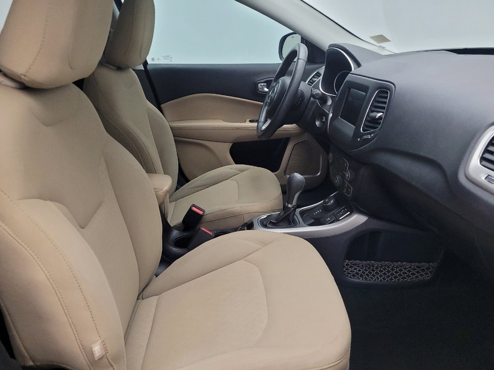 Used 2020 Jeep Compass Sport image 21