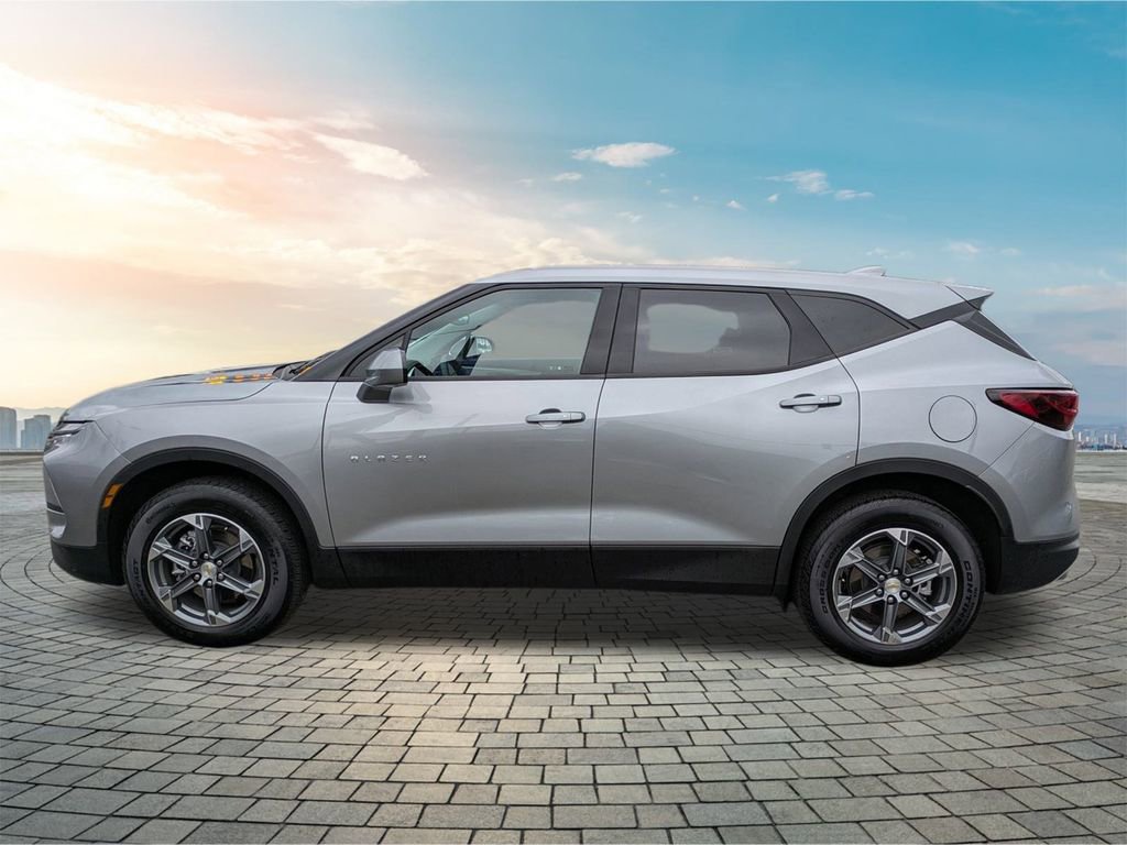 Used 2025 Chevrolet Blazer LT image 8