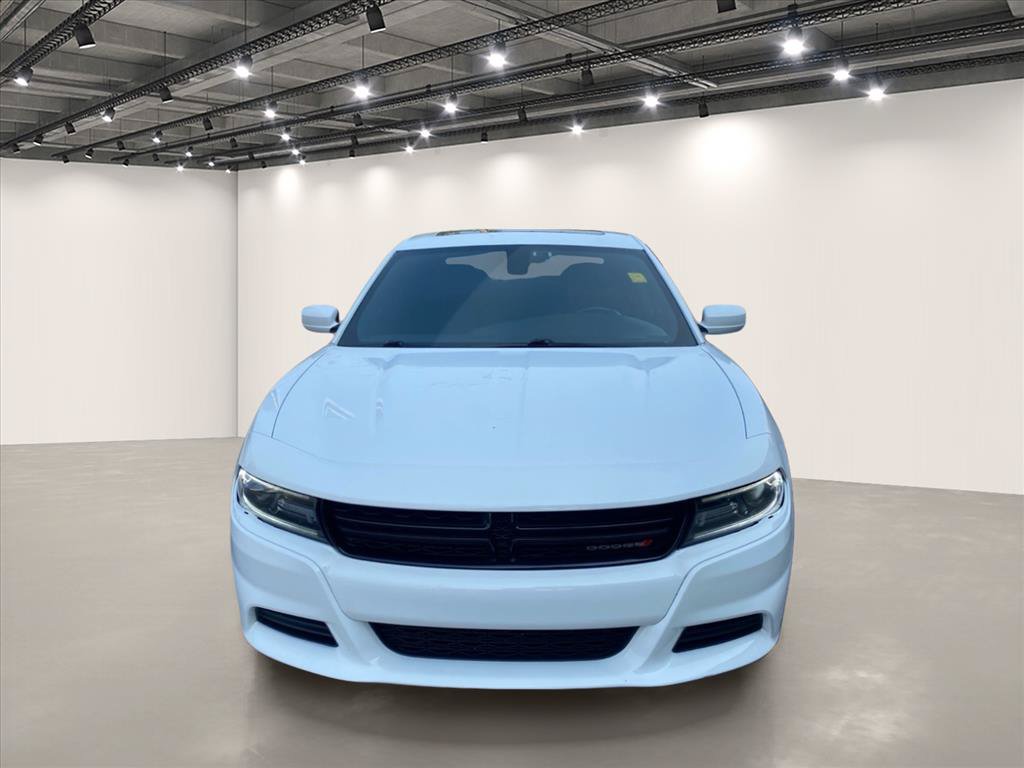 Used 2020 Dodge Charger SXT w/ Leather Interior Group RWD image 2