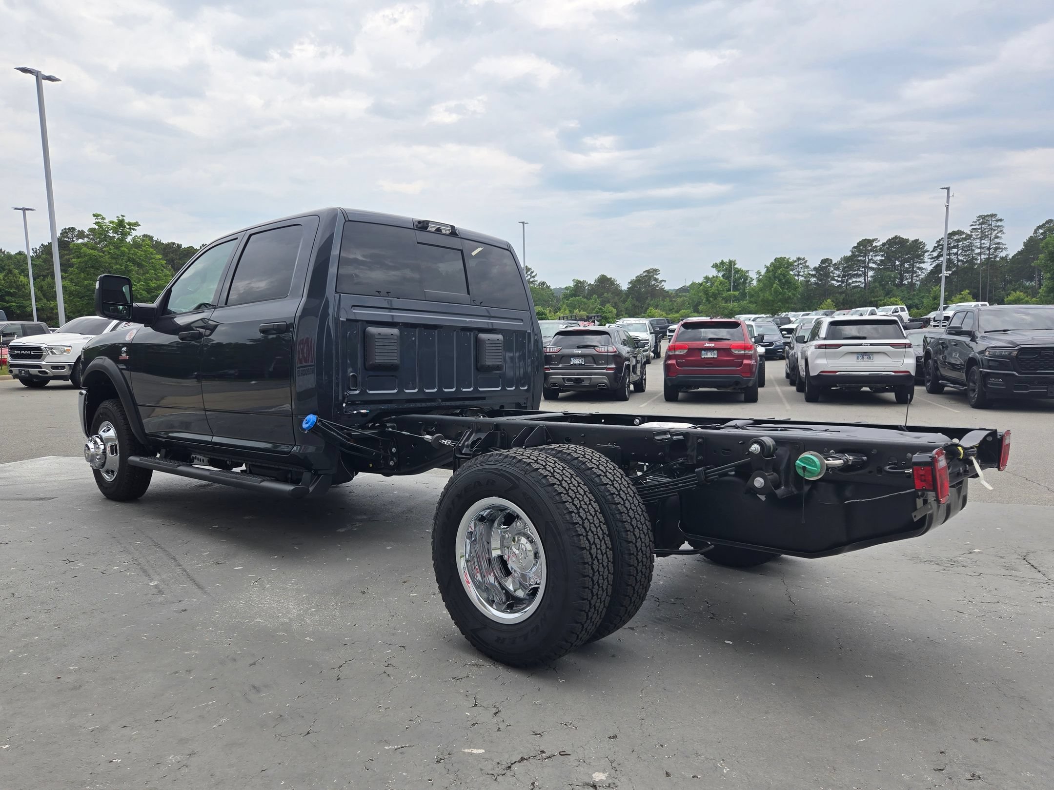 New 2026 RAM 3500 Tradesman AWD/4WD image 5