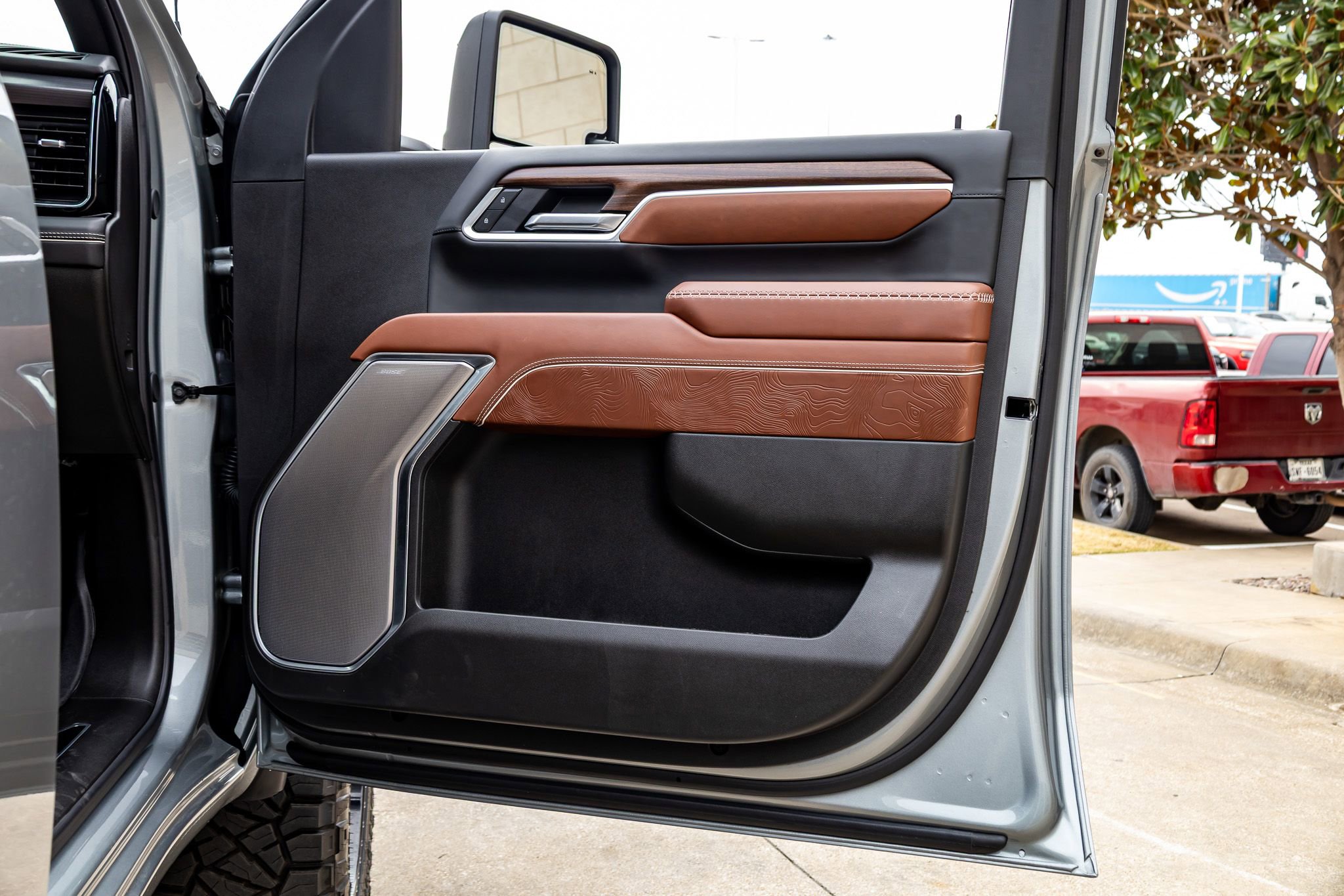 Used 2026 GMC Sierra 2500 Denali Ultimate image 37