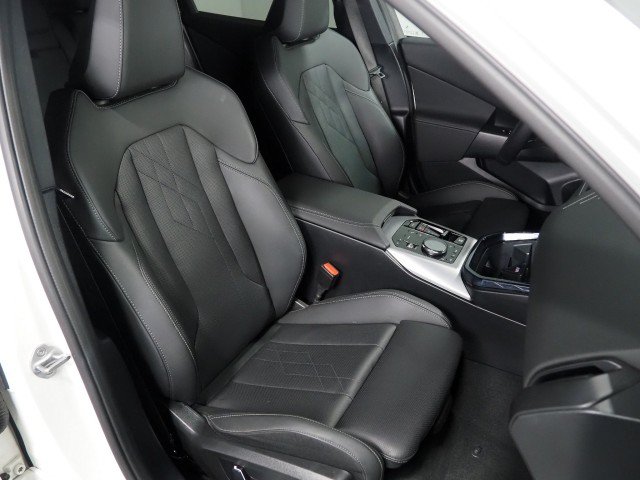 Used 2025 BMW X3 xDrive30 AWD/4WD image 2