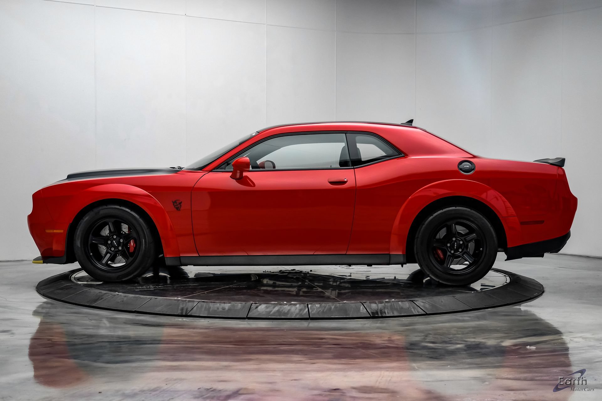 Used 2018 Dodge Challenger SRT Demon RWD image 7