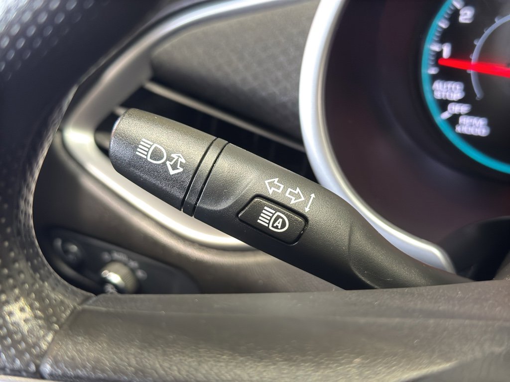 Used 2025 Chevrolet Malibu LT image 23