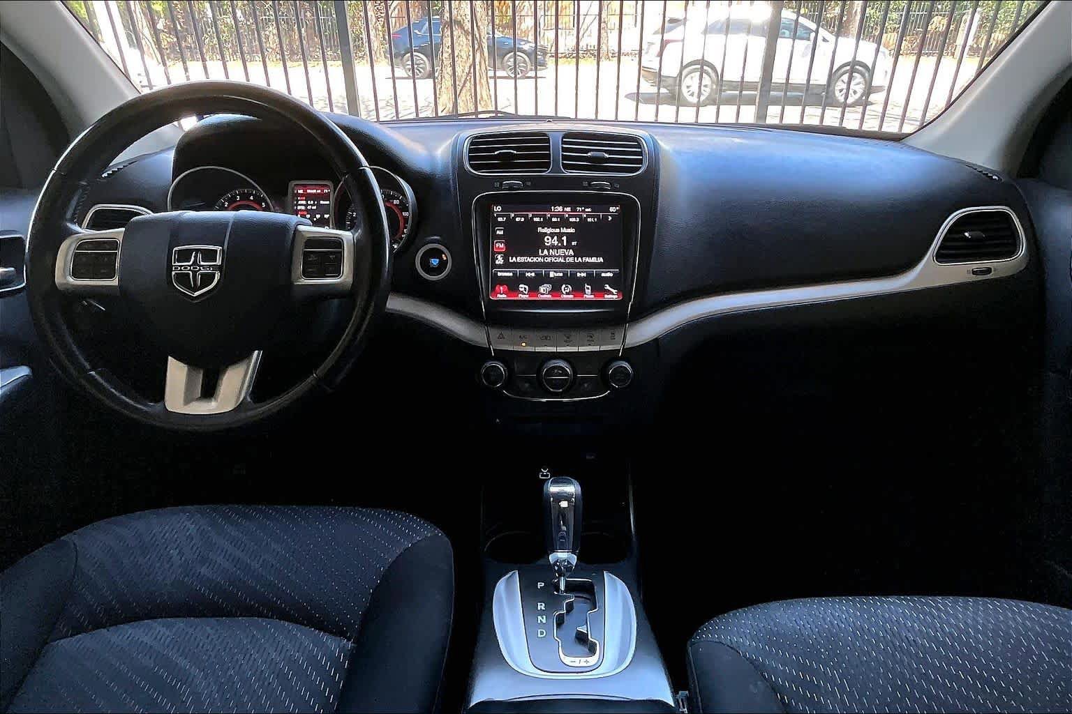Used 2019 Dodge Journey SE image 15