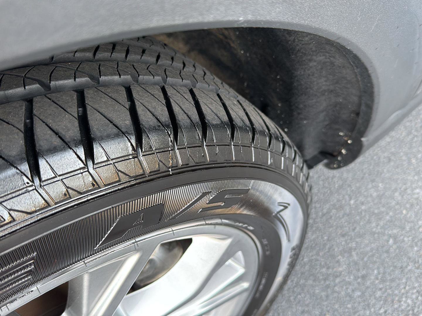 Used 2022 Ford Explorer XLT w/ Equipment Group 202A image 36