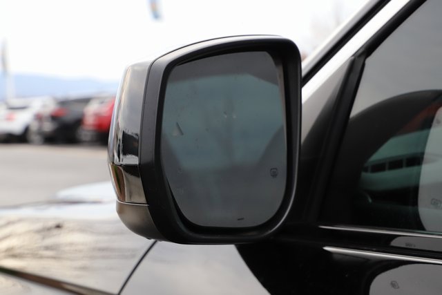 Used 2023 Jeep Grand Cherokee Laredo image 8