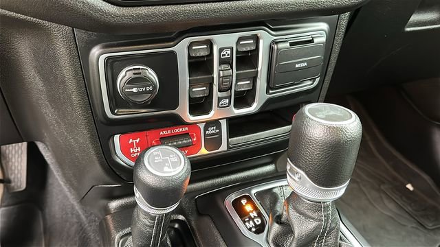 Used 2024 Jeep Wrangler Willys 4xe image 17