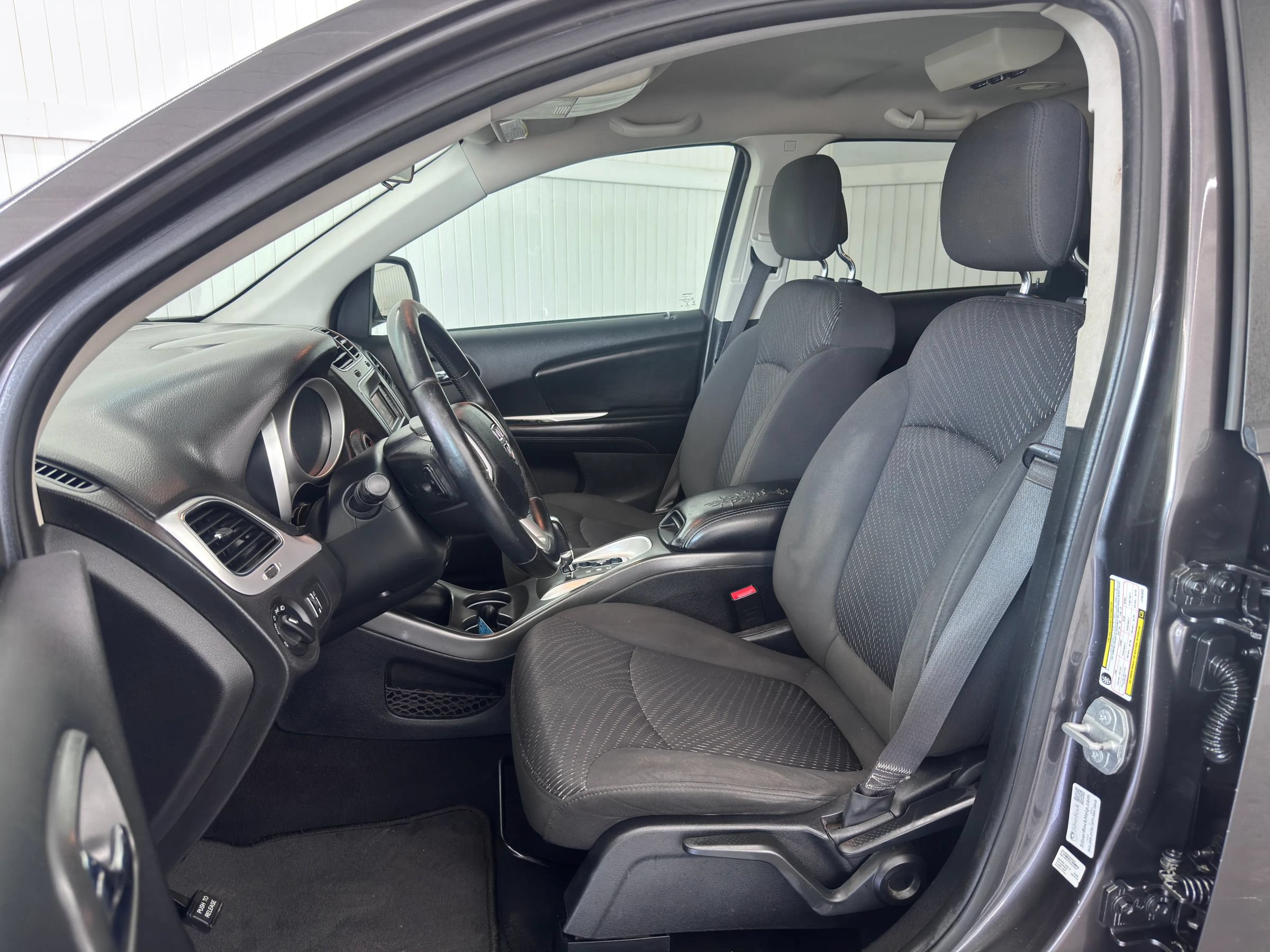 Used 2018 Dodge Journey SE w/ Popular Equipment Group FWD image 9