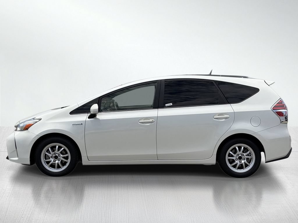 Certified 2017 Toyota Prius V FWD image 2