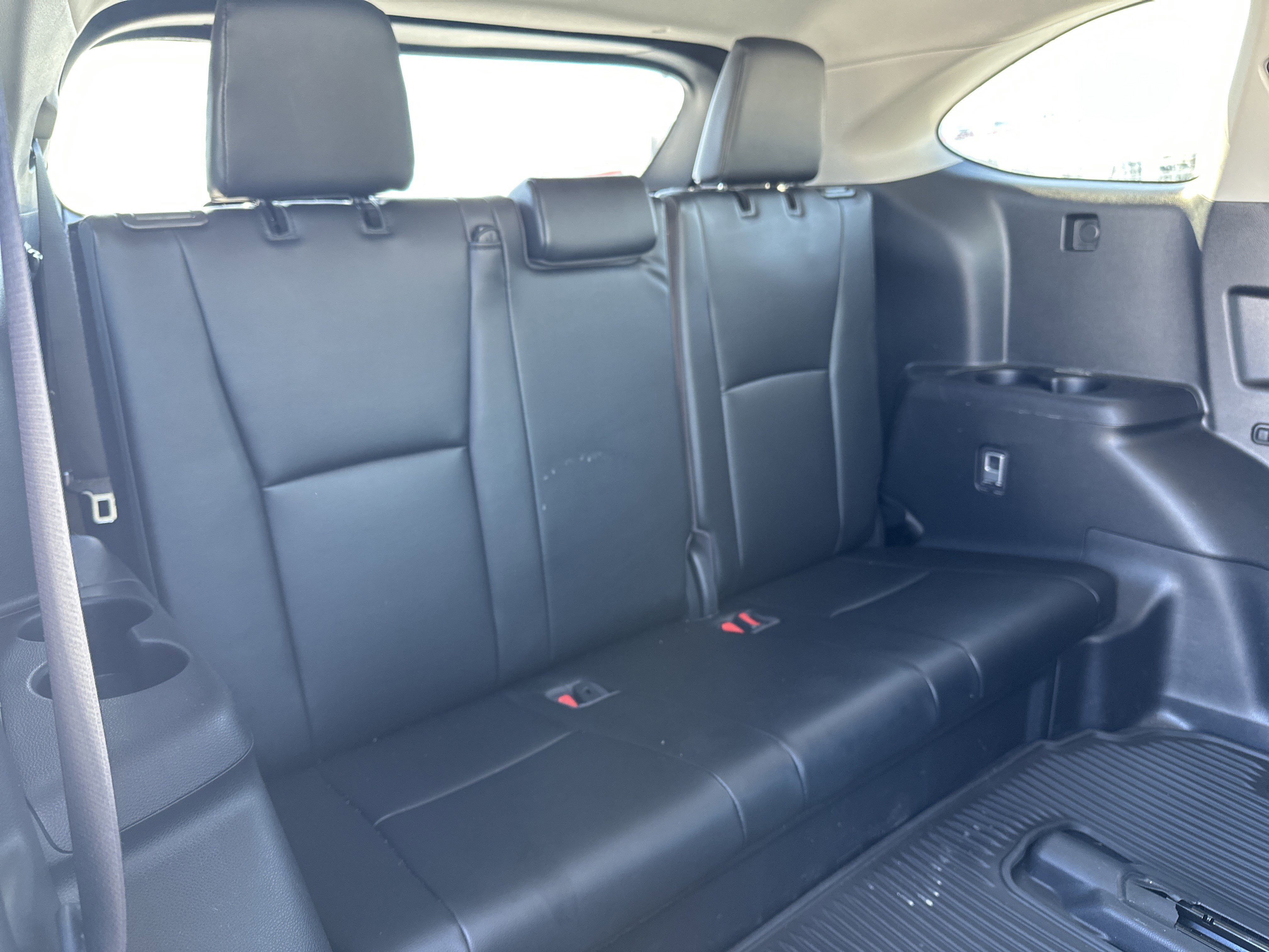 Used 2022 Toyota Highlander XLE image 31