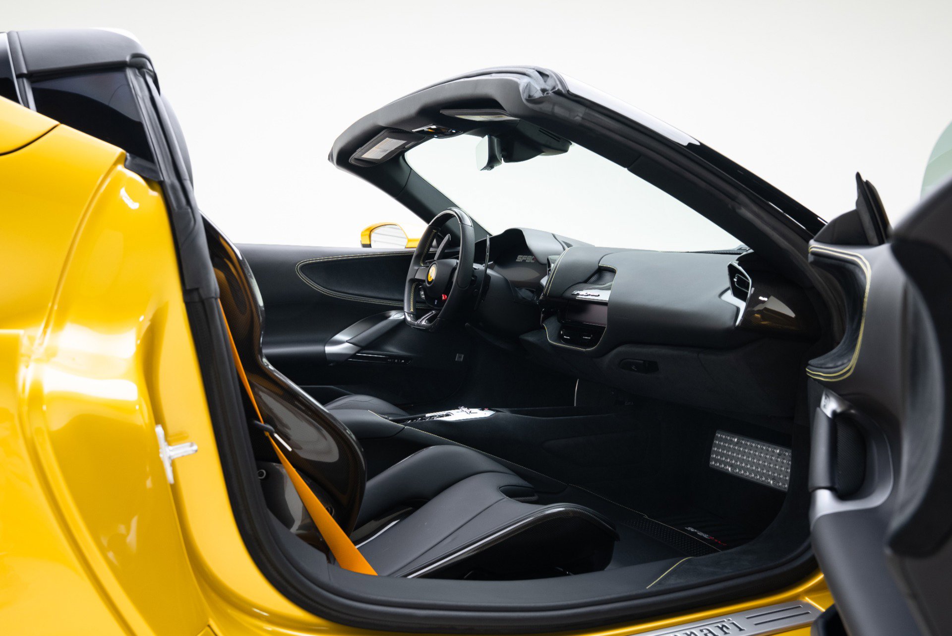 Used 2023 Ferrari SF90 Spider AWD/4WD image 29