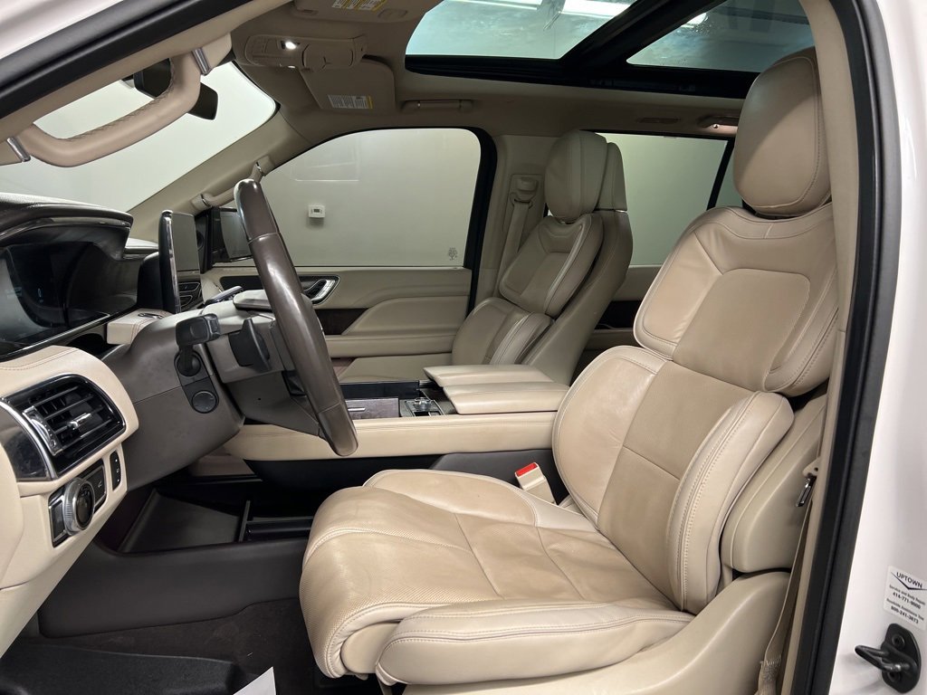 Used 2018 Lincoln Navigator L Reserve w/ Technology Package image 26