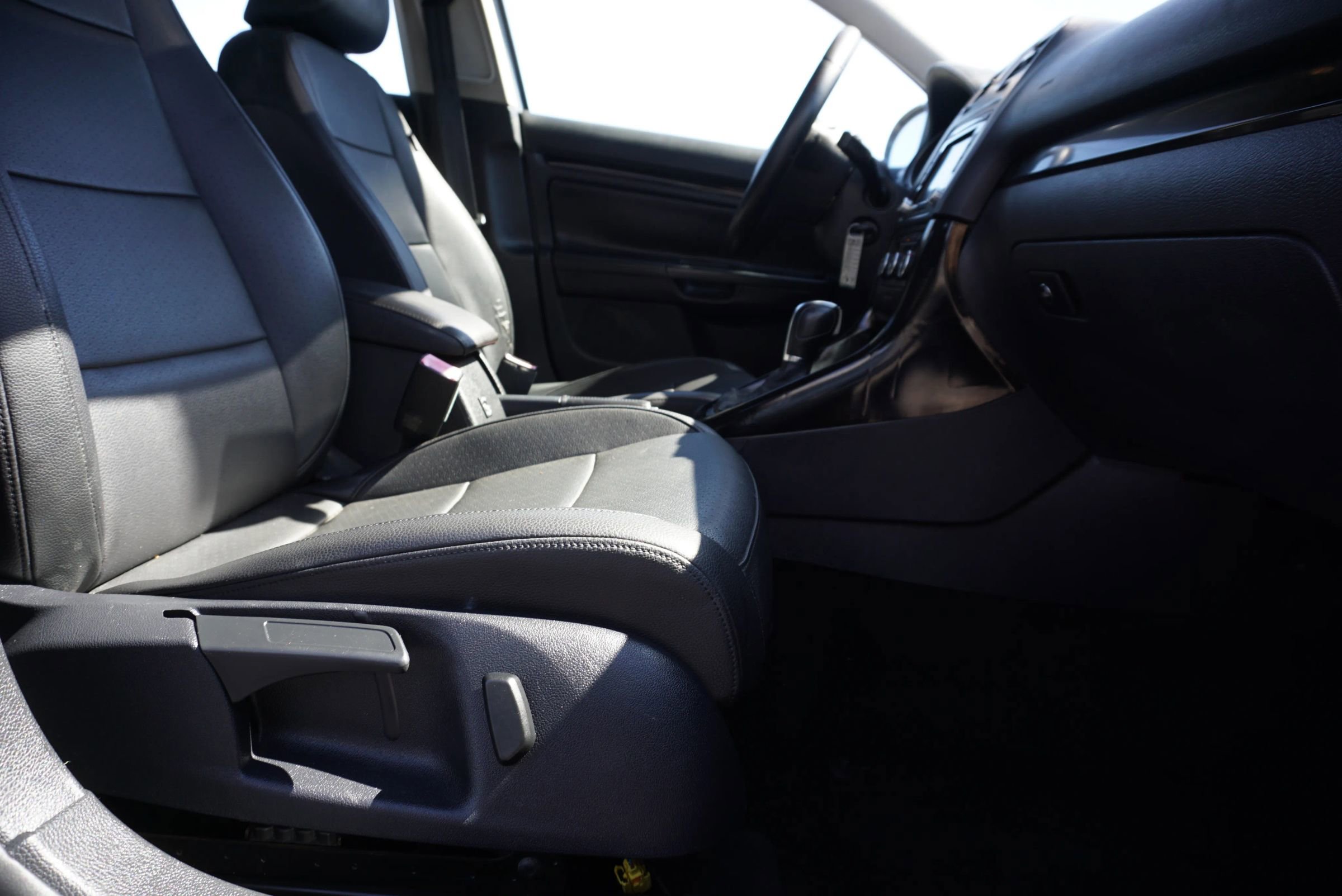 Used 2012 Volkswagen Jetta TDI image 33