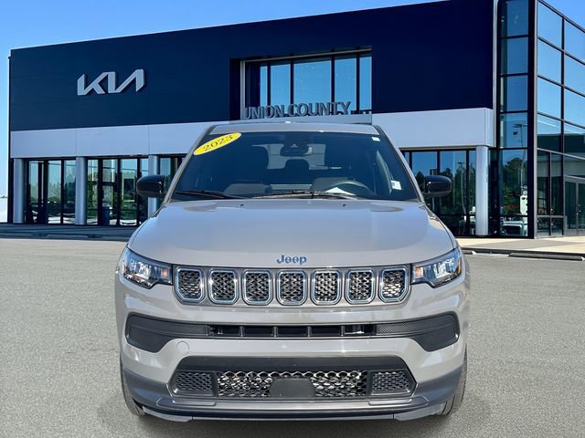 Used 2023 Jeep Compass Sport image 8