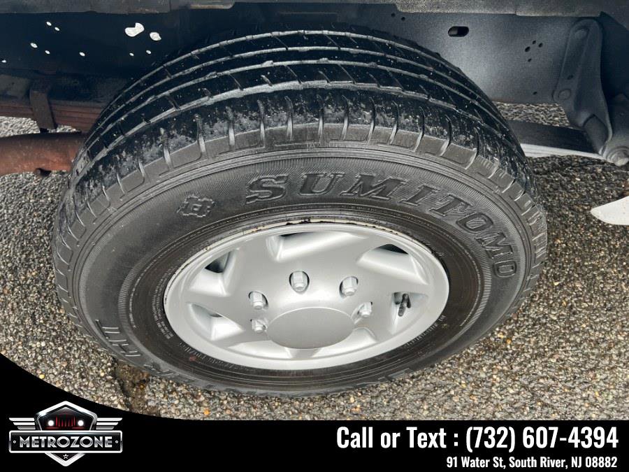 Used 2012 Ford E-350 and Econoline 350 Super Duty w/ PWR Group image 29