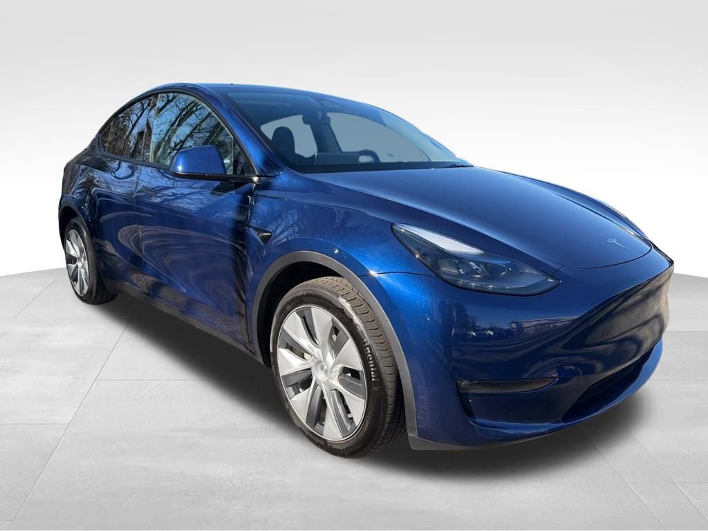 Used 2024 Tesla Model Y Long Range image 7