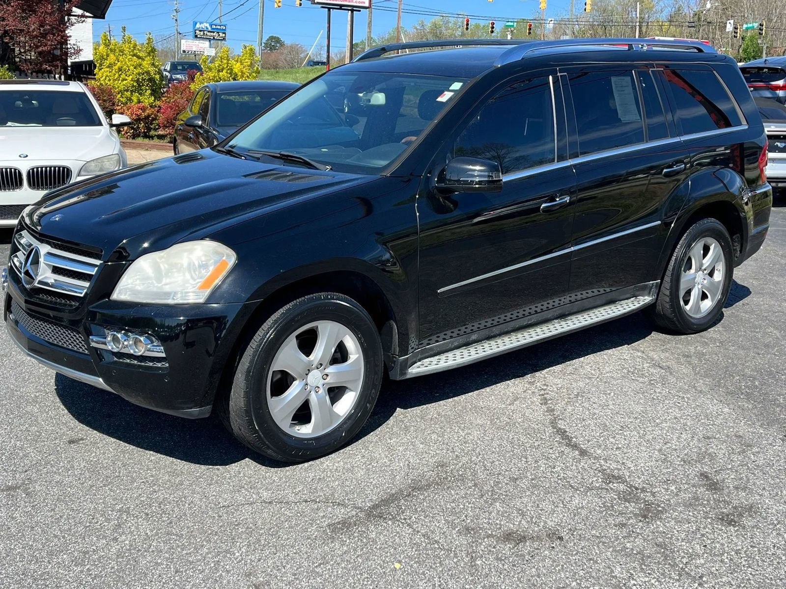 Used 2011 Mercedes-Benz GL 450 4MATIC image 2