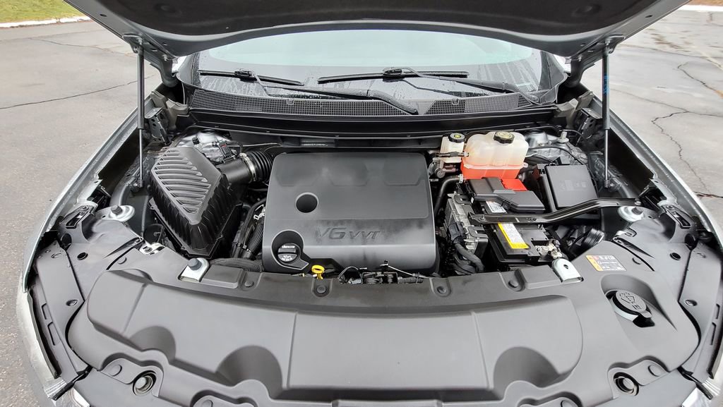 Used 2023 Chevrolet Traverse LT image 17