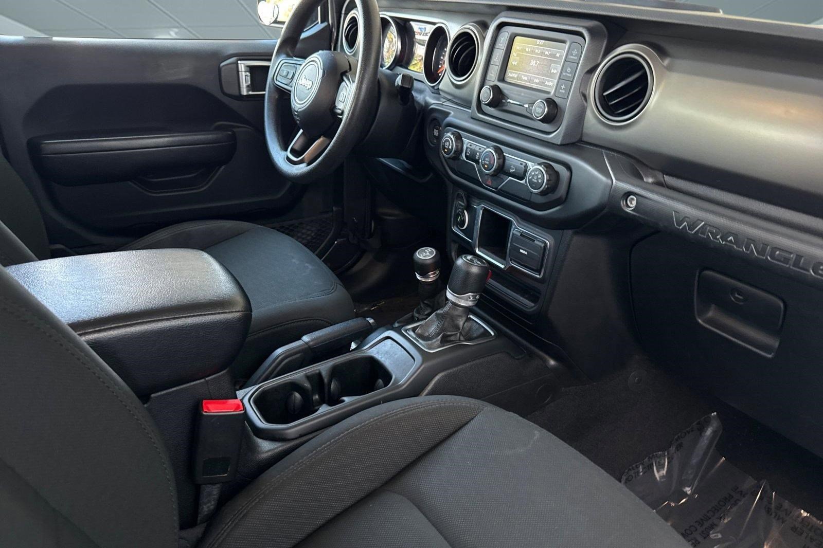 Used 2019 Jeep Wrangler Unlimited Sport AWD/4WD image 31