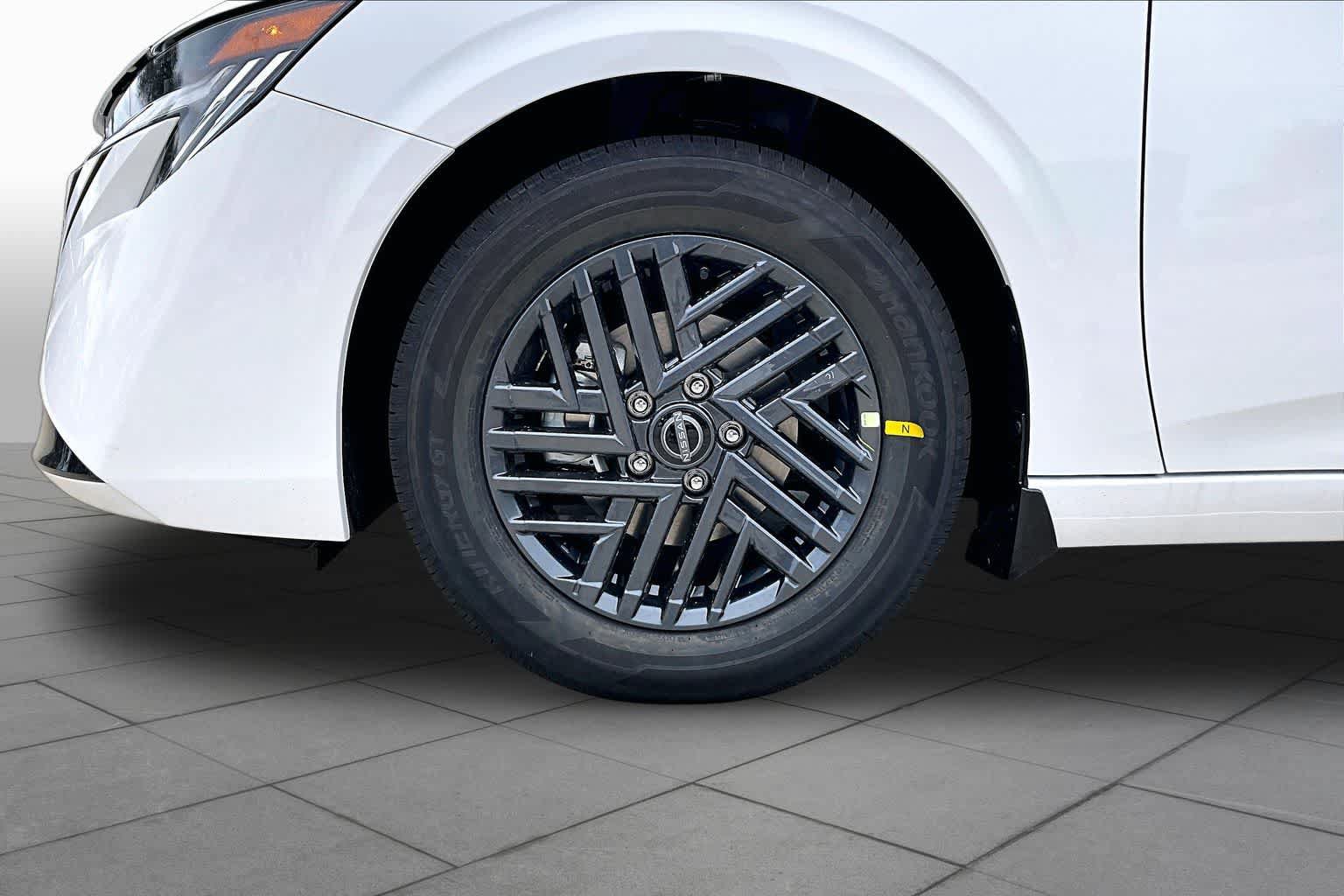 New 2027 Nissan Sentra SV FWD image 9