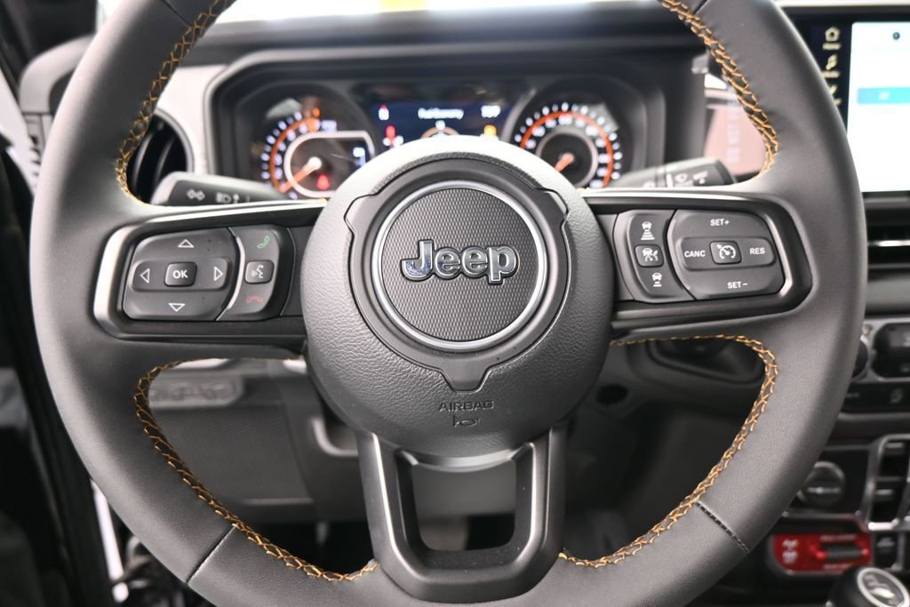 Used 2024 Jeep Gladiator Sport AWD/4WD image 24