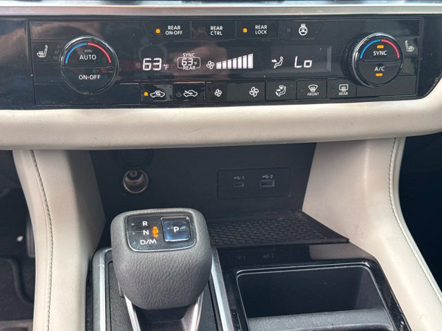 Used 2022 Nissan Pathfinder SL AWD/4WD image 29