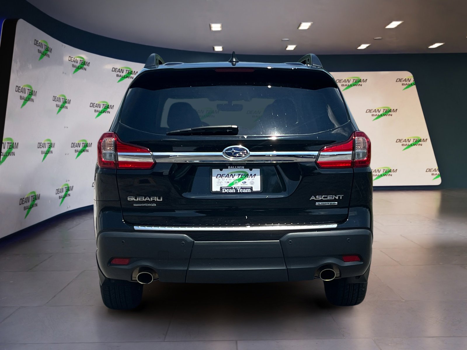 Used 2022 Subaru Ascent Limited w/ Technology Package image 8