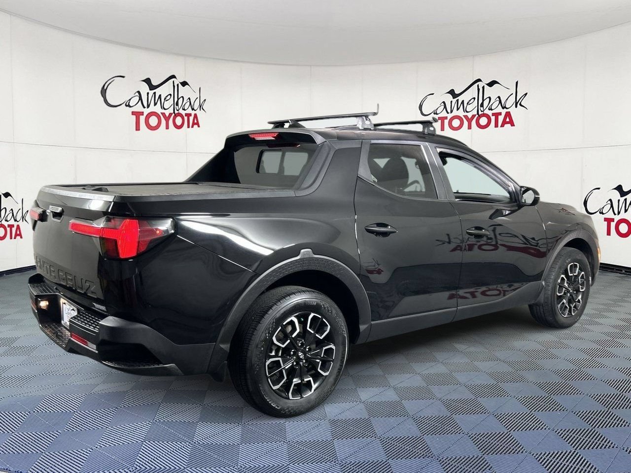 Used 2022 Hyundai Santa Cruz SEL w/ Activity Package FWD image 7