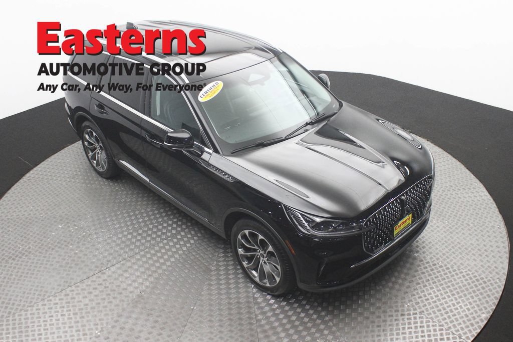 Used 2025 Lincoln Aviator Reserve w/ Illumination Package AWD/4WD image 3